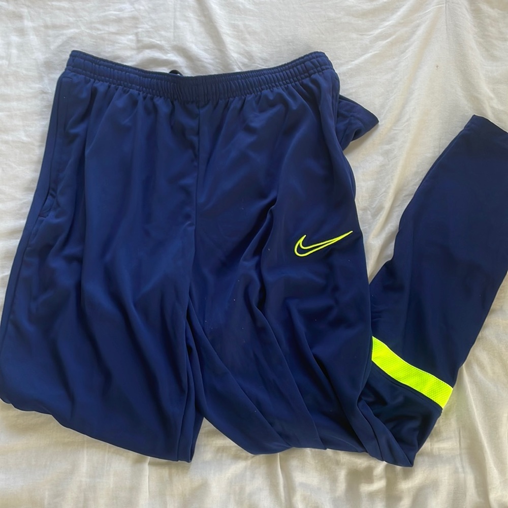 Men’s Nike joggers